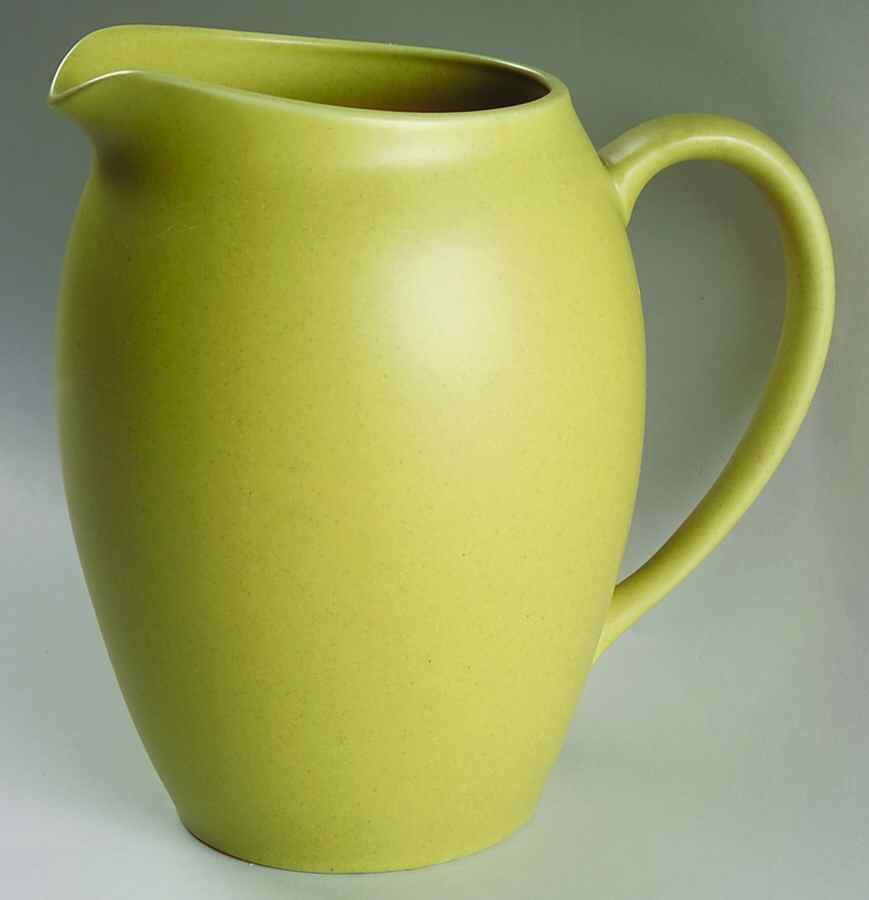 Colorwave Apple Green (Light) 56 Oz Pitcher by Noritake-1