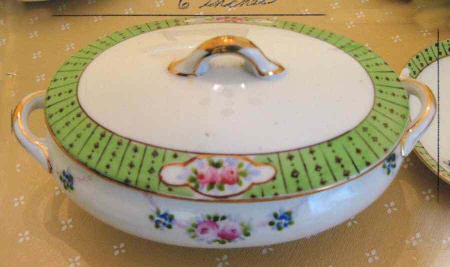 N2566 Child's Tureen & Lid by Noritake-1