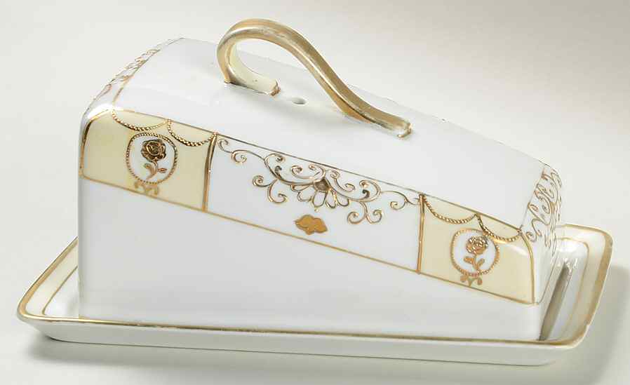 N2859 Cheese Dish with Lid (Wedge) by Noritake-1