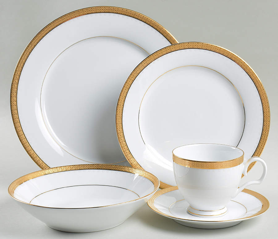 Metropolitan Gold 5 Piece Place Setting by Noritake-1