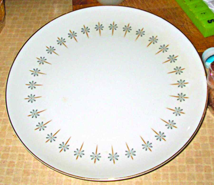 Delta Dinner Plate by Noritake-1
