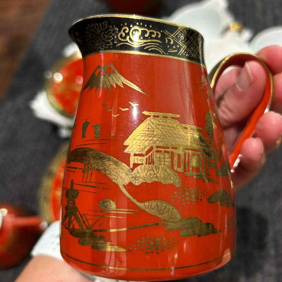 Laurel (Red Background) Creamer by Noritake-1