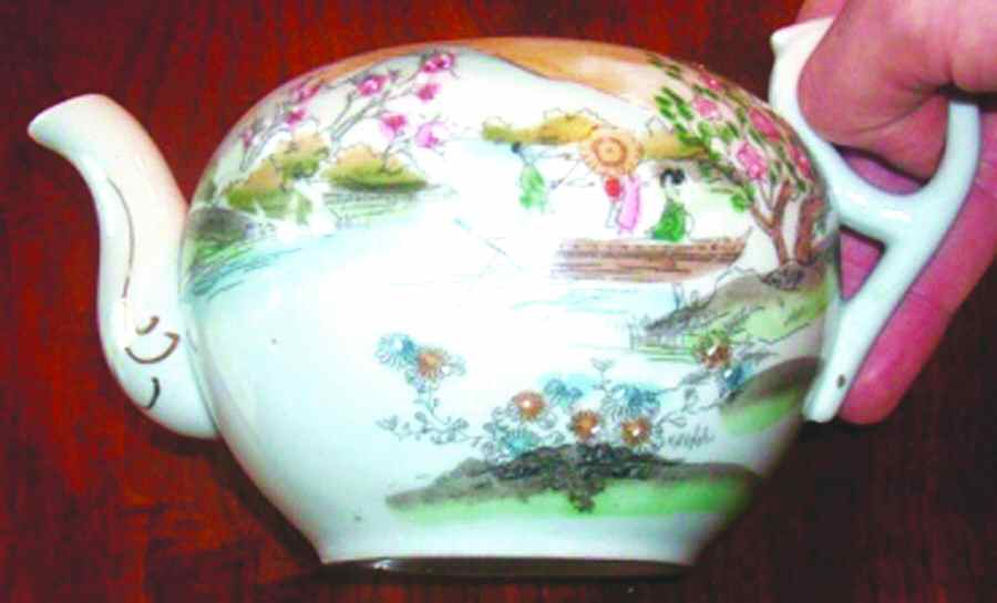 NIP137 Teapot No Lid by Nippon-1