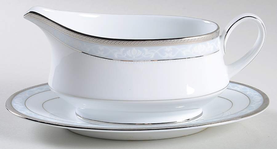 Hampshire Platinum Gravy Boat & Underplate by Noritake-1