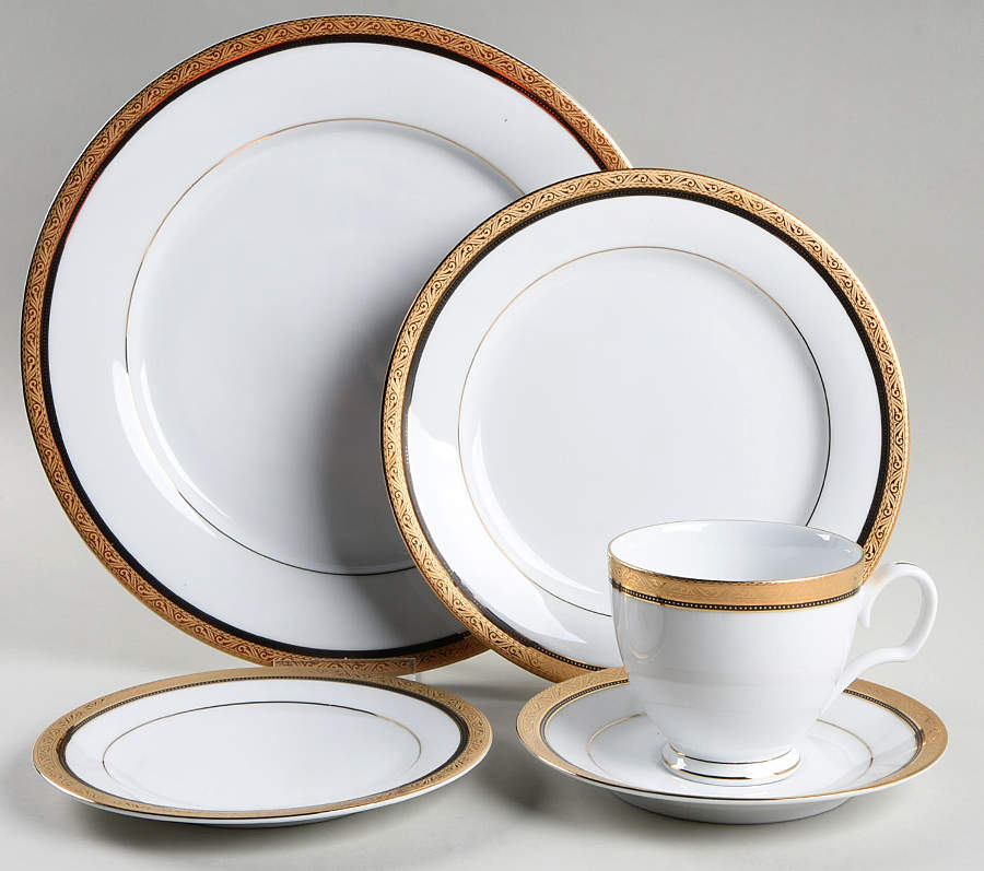 Kingswood Gold 40 Piece Estate Set by Noritake-1