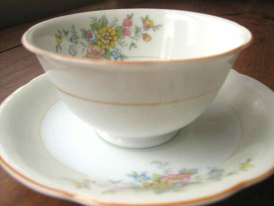 N3016 Footed Cup & Saucer Set by Noritake-1