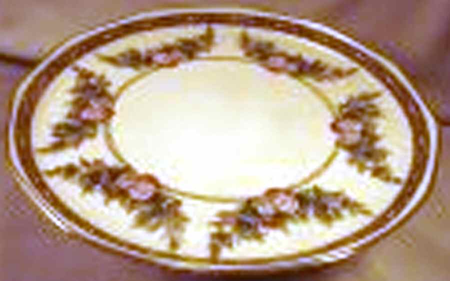 N3020 Footed Cake Plate by Noritake-1