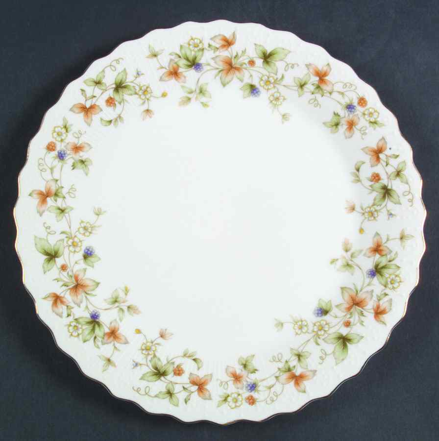 Wild Berry (Gold Trim) Dinner Plate by Nichinan-1