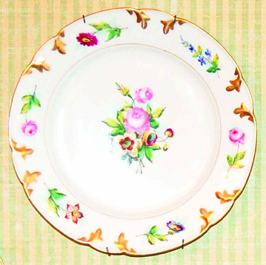 NYM22 Dinner Plate by Nymphenburg-1