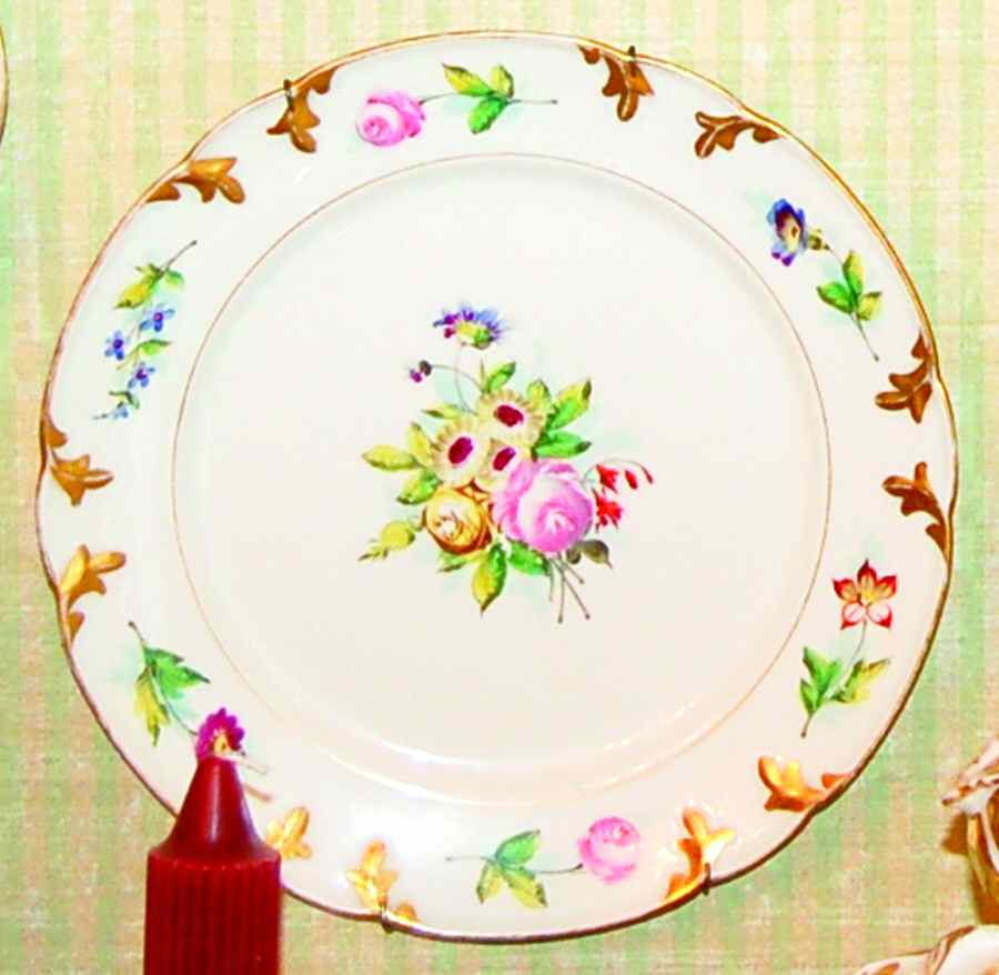 NYM22 Dinner Plate by Nymphenburg-1