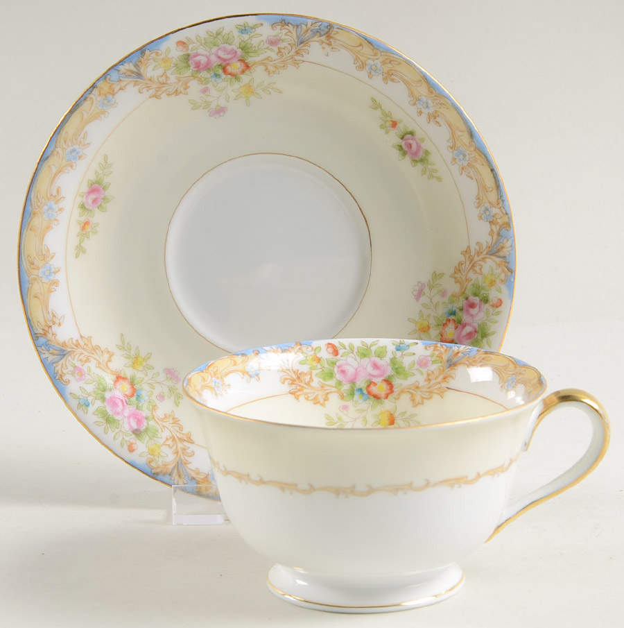 N3031 Footed Cup & Saucer Set by Noritake-1