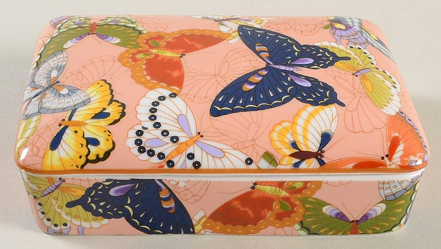 NM18 Rectangular Box with Lid by Neiman Marcus-1