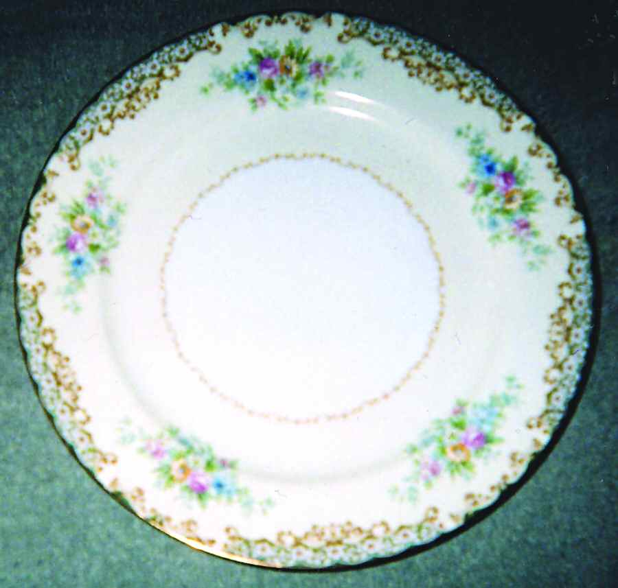 N2597 Dinner Plate by Noritake-1