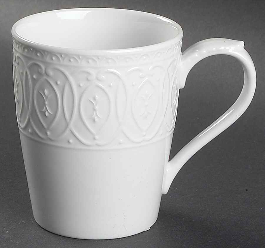 Blanc Fleur Mug by Nikko-1
