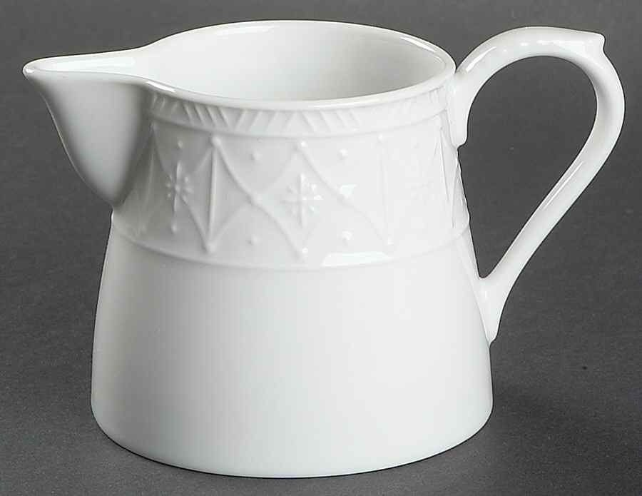 Blanc Fleur Creamer by Nikko-1