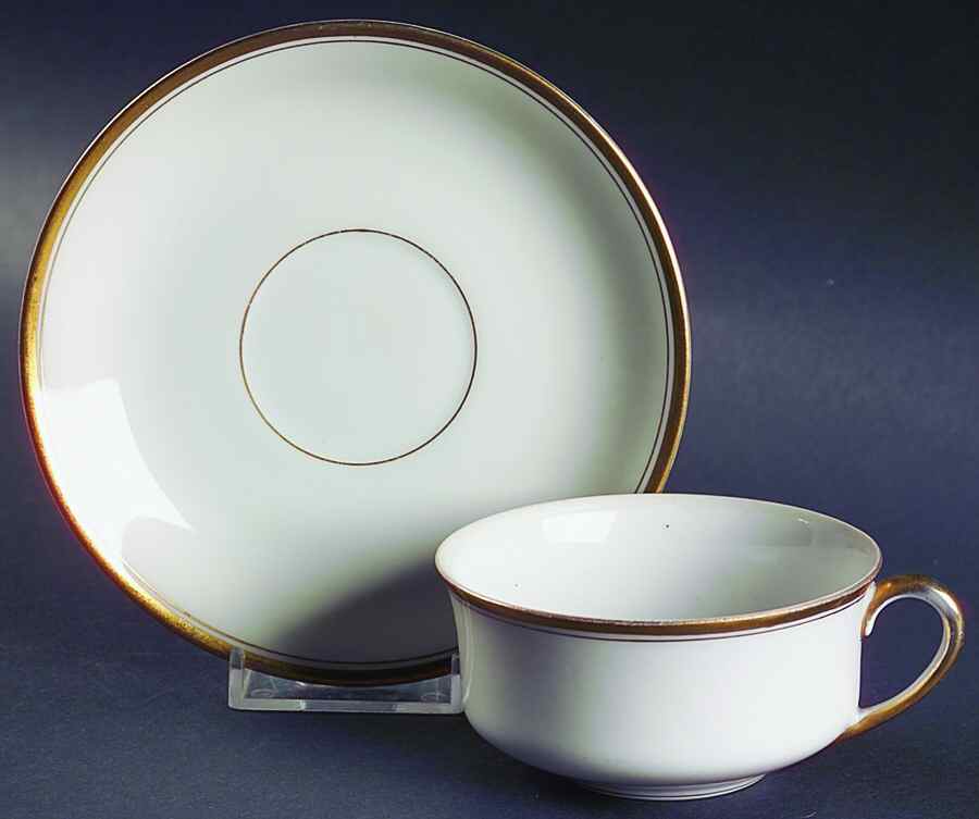 Adelaide Flat Cup & Saucer Set by Meito-1