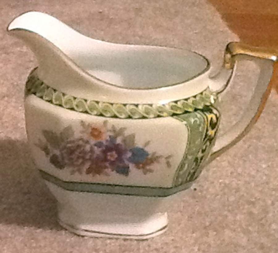 N2609 Creamer by Noritake-1