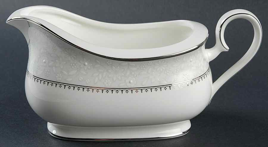 Yardsley Gravy Boat by Noritake-1