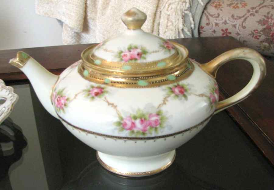 N2636 Teapot & Lid by Noritake-1