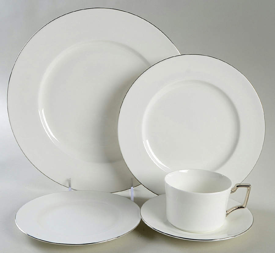 Maestro 5 Piece Place Setting by Noritake-1