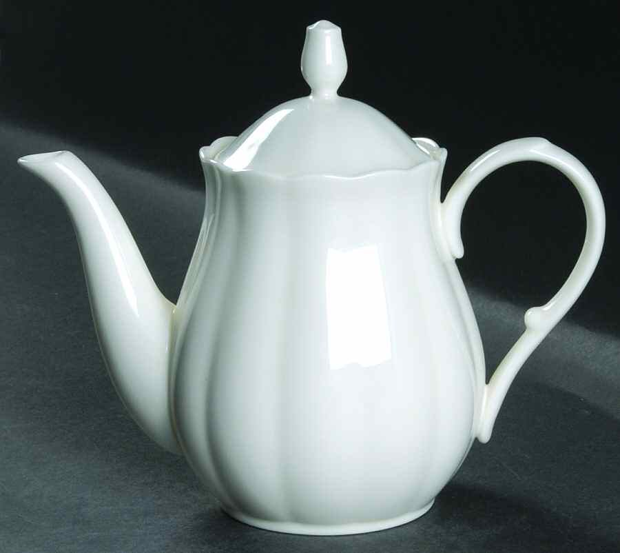 Noble White Mini Coffee Pot & Lid by Narumi-1