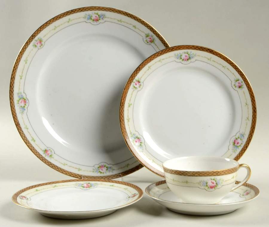 N3244 5 Piece Place Setting by Noritake-1