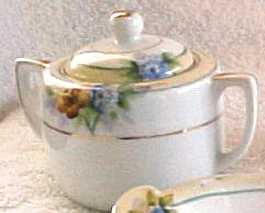 N3252 Mini Sugar Bowl & Lid by Noritake-1
