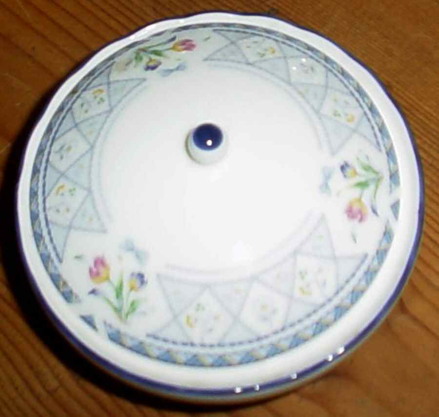 Orangerie Sugar Bowl & Lid by Noritake-1