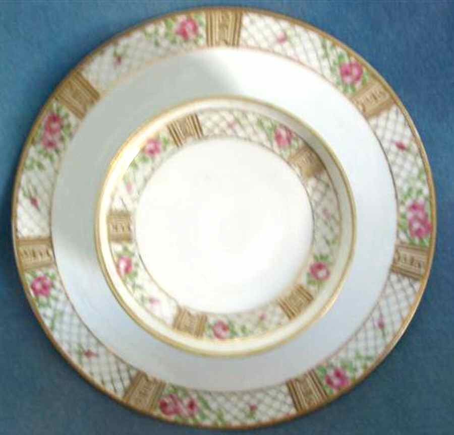 N3284 Dinner Plate by Noritake-1
