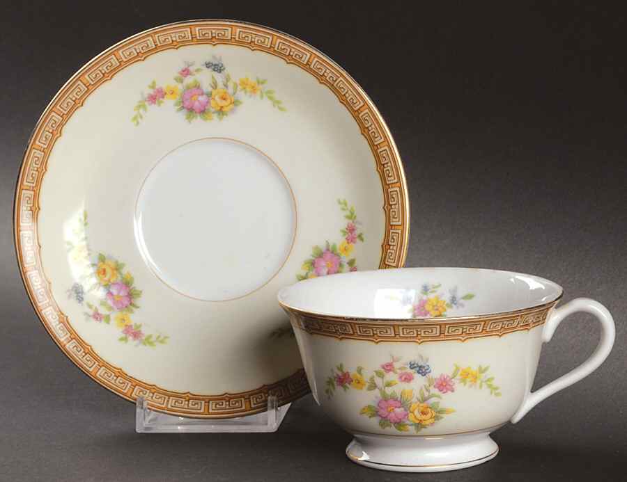 N3324 Footed Cup & Saucer Set by Noritake-1