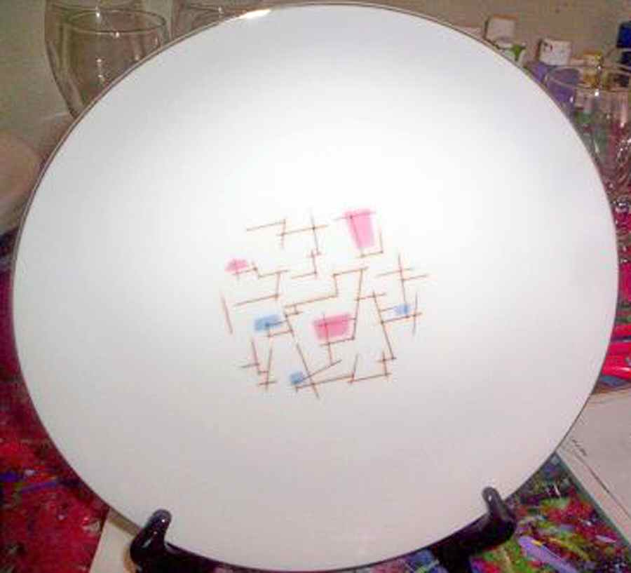 N6027 Dinner Plate by Narumi-1