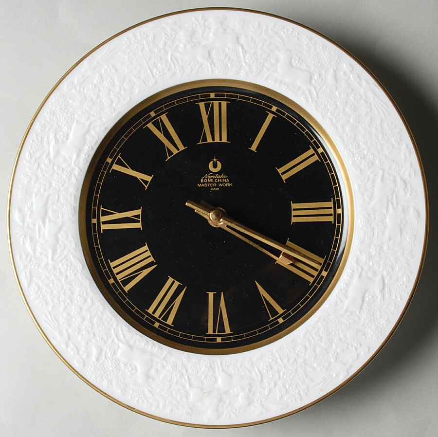 N3344 Hanging Wall Clock by Noritake-1
