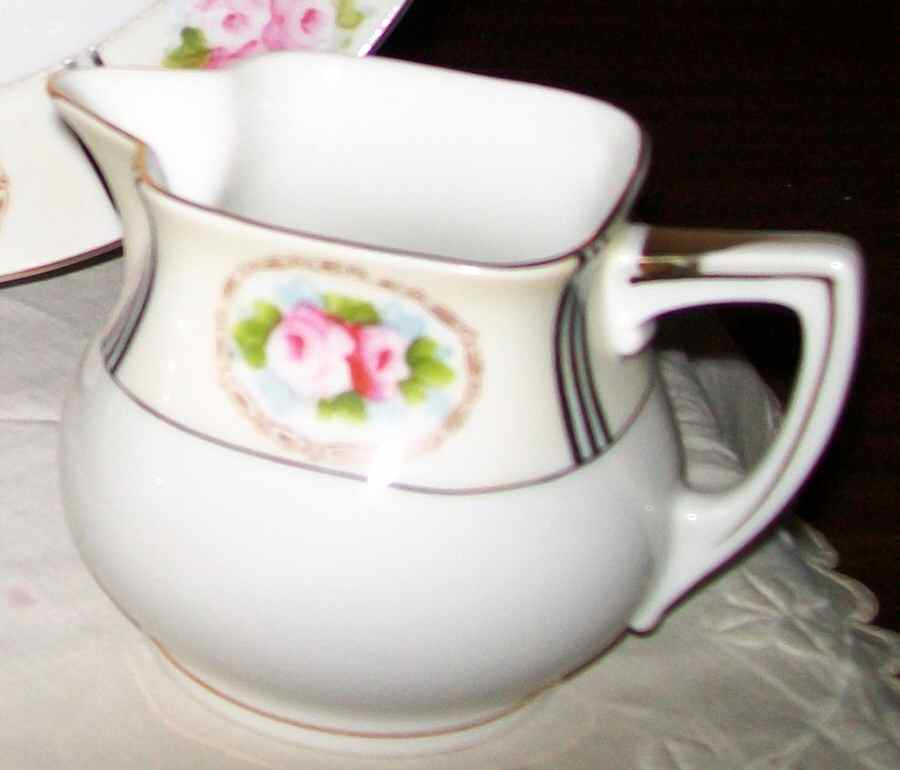 N3351 Creamer by Noritake-1