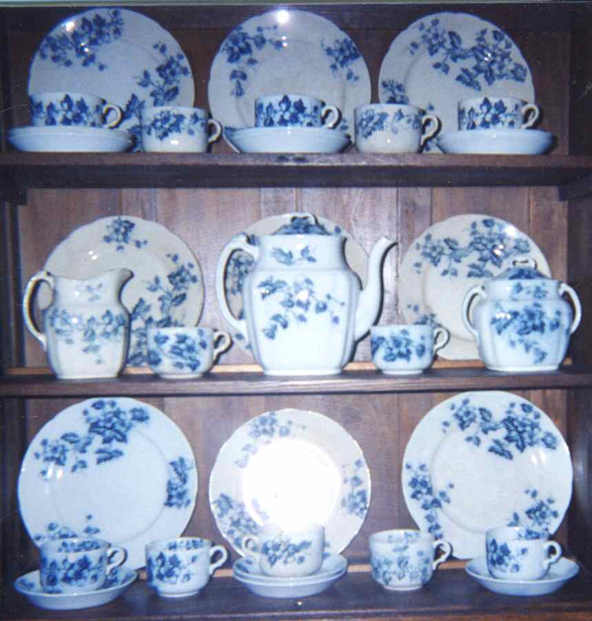 Windsor Dinner Plate by New Wharf-1
