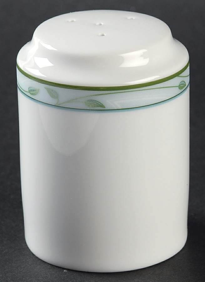 Perennial Green Pepper Shaker by Nikko-1
