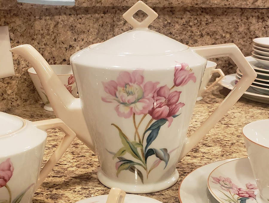N3372 Teapot & Lid by Noritake-1