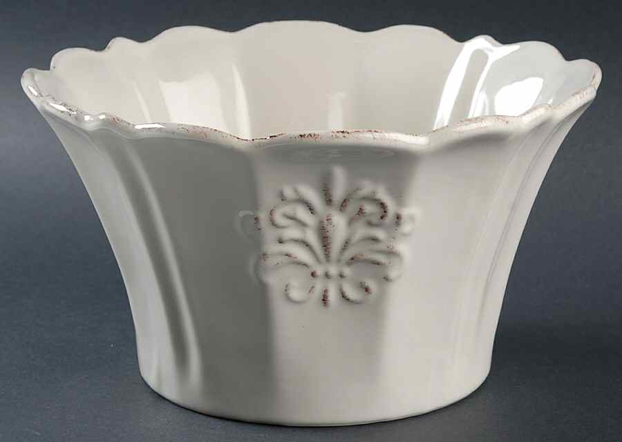 Provence Ivory 9" Round Vegetable Bowl by Nina Campbell-1
