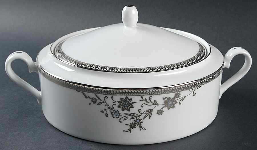 Hayden Round Covered Vegetable by Noritake-1