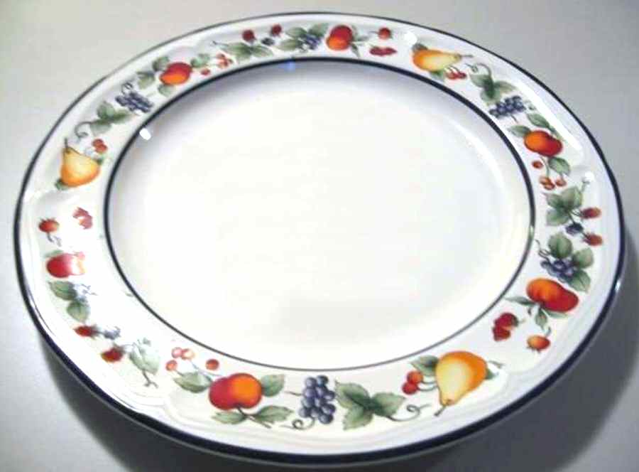 Bountiful 12" Oval Serving Platter by Nancy Calhoun-1