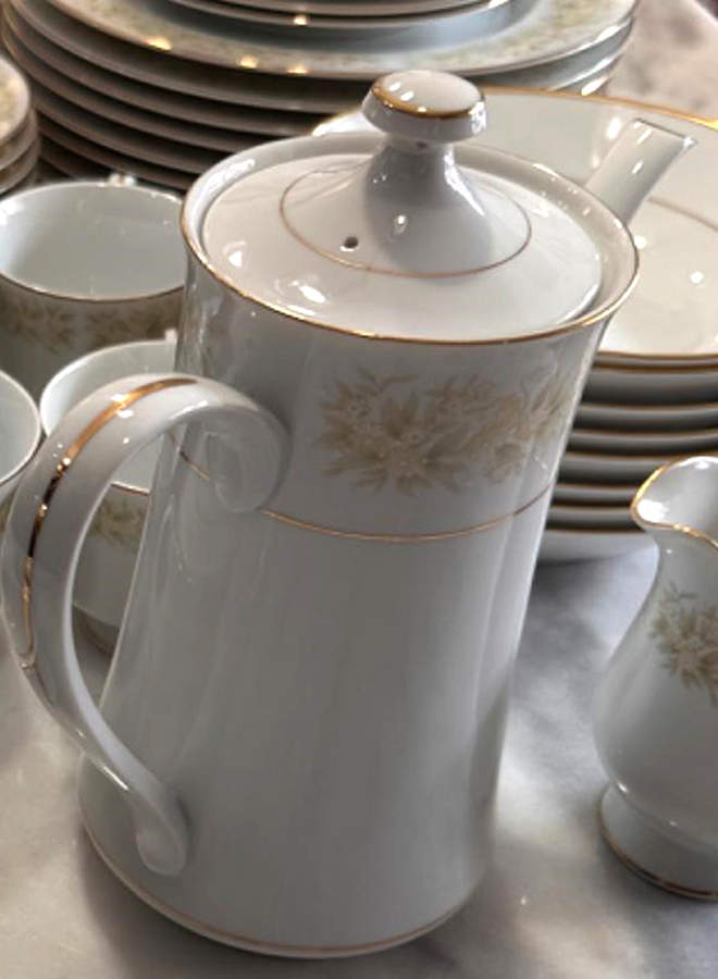 Pastorale Coffee Pot & Lid by Nitto-1