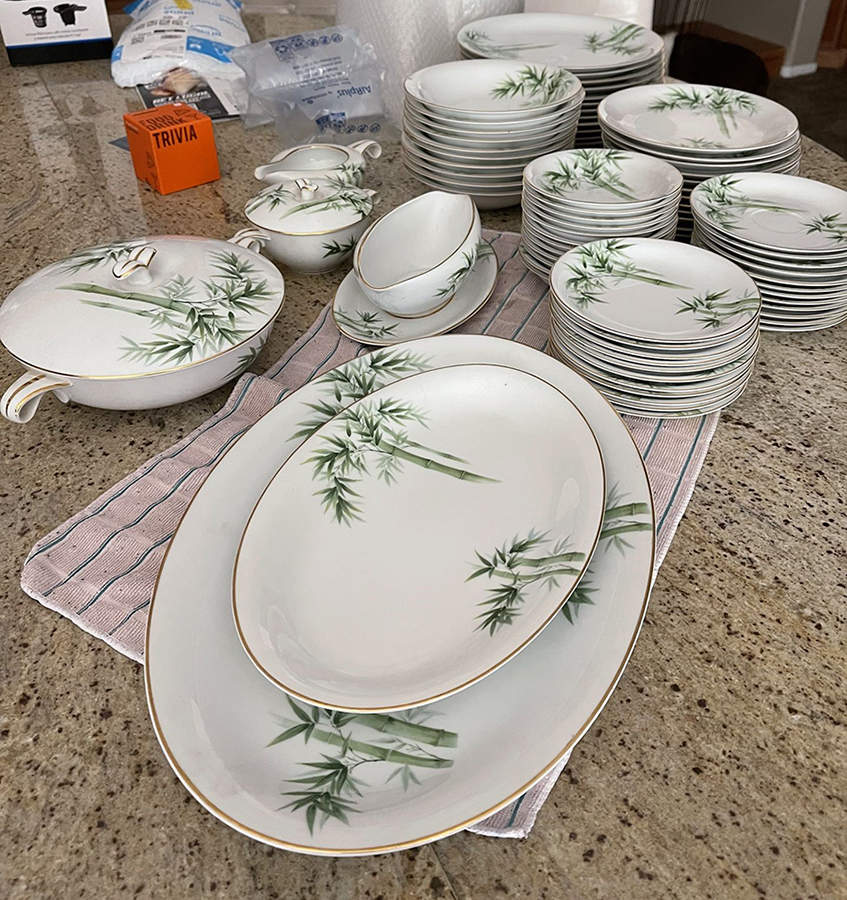N3387 Round Covered Vegetable by Noritake-1
