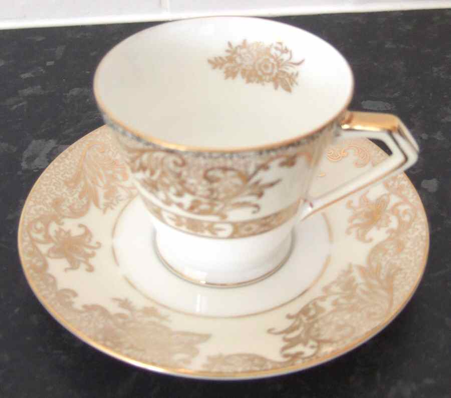 61640 Footed Cup & Saucer Set by Noritake-1