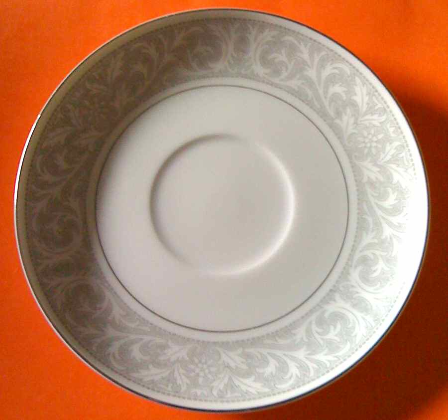 NAR110 Saucer by Narumi-1