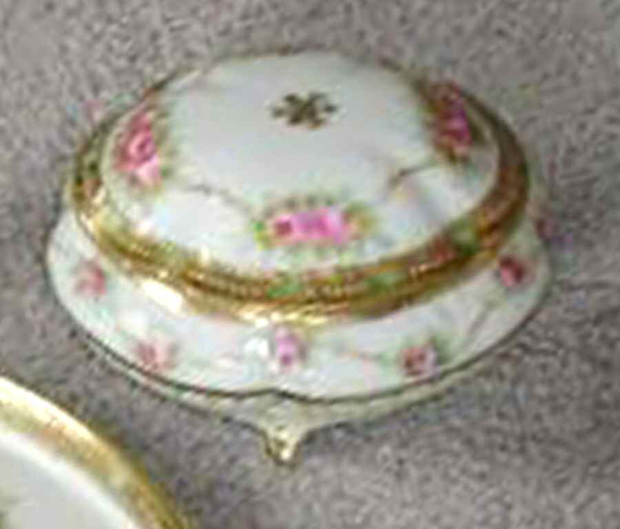 N4655 Powder Box with Lid by Noritake-1