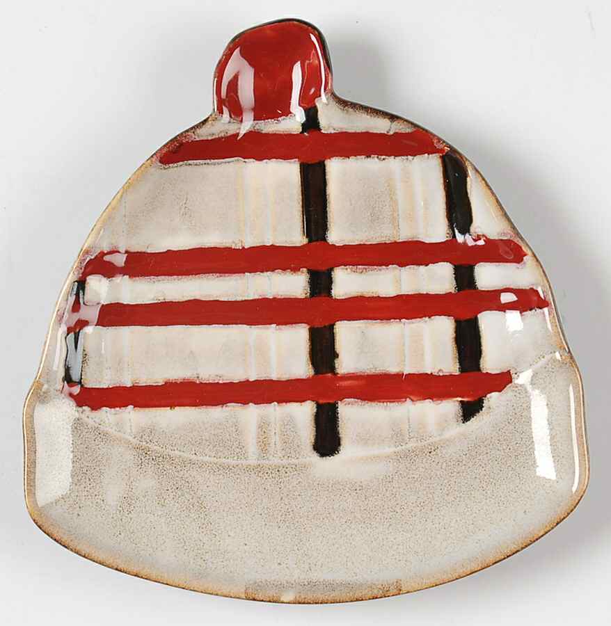 Pine Retreat Ivory Figural Canape Plate by North Pole Trading Co.-1
