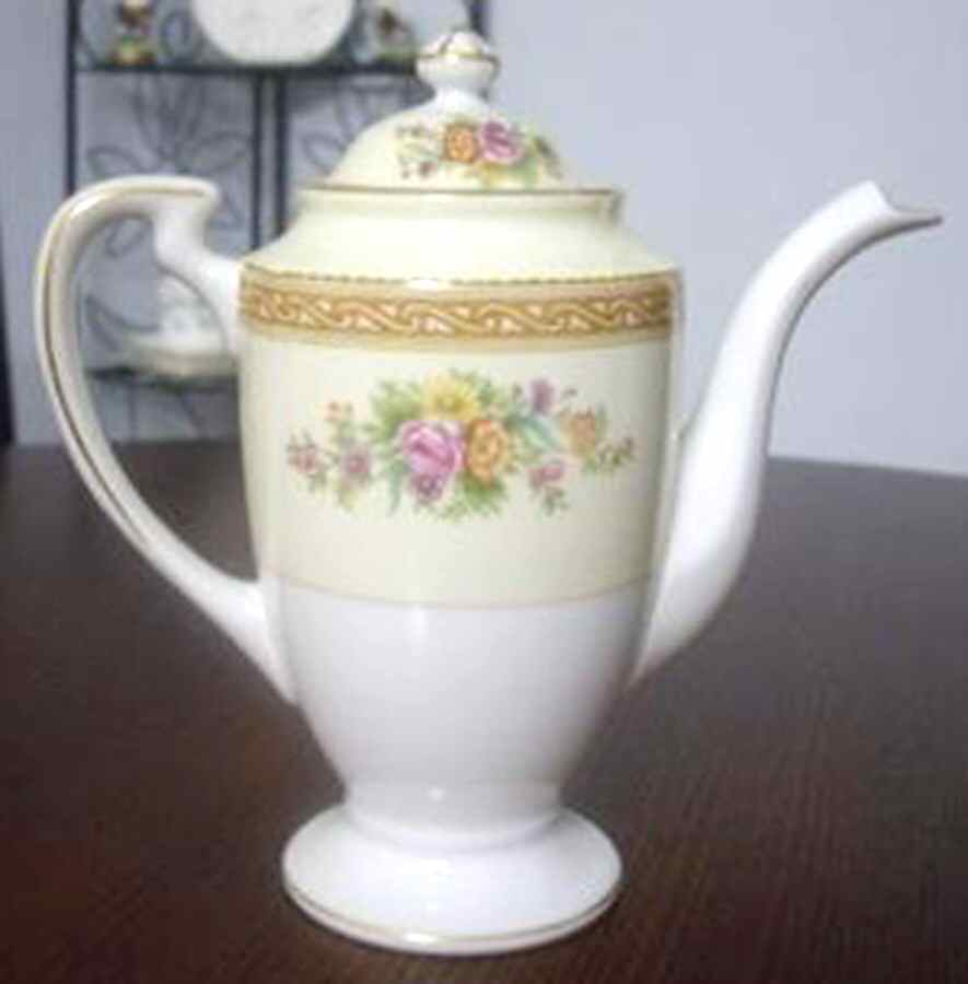 N3784 Coffee Pot & Lid by Noritake-1