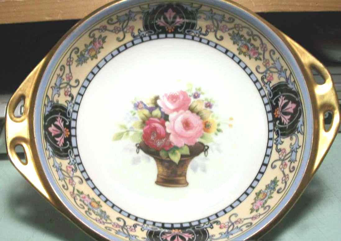 N3582 Handled Cake Plate by Noritake-1