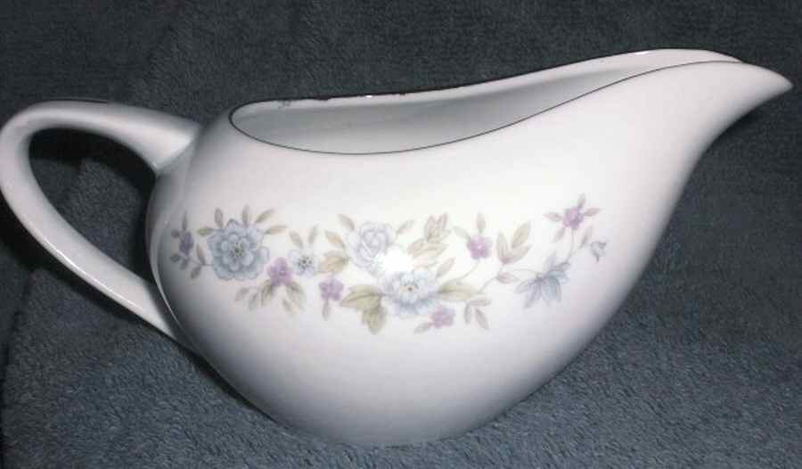 Memoir Creamer by Norleans-1