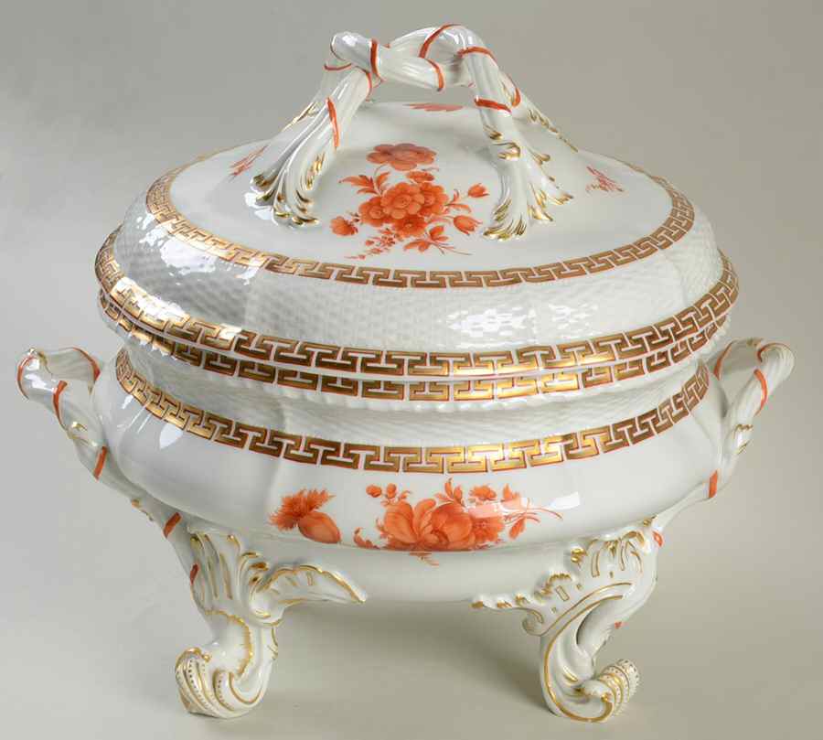 NYM28 Round Covered Vegetable by Nymphenburg-1