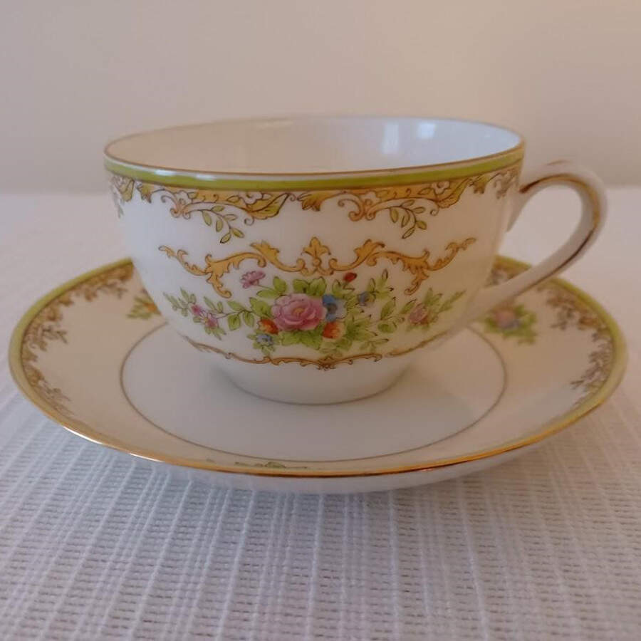 N3815 Flat Cup & Saucer Set by Noritake-1